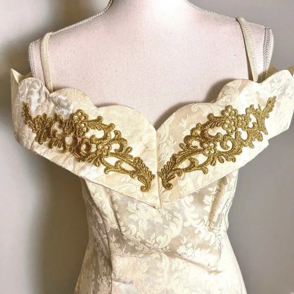 Vintage 1980s Roberta Ivory Brocade Courthouse Wedding Dress Gold Appliqué XS - Picture 2 of 11
